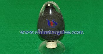 黑钨精矿图片