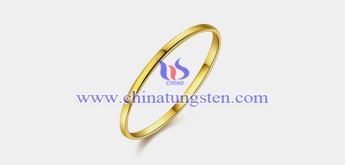 钨合金镀金细线条戒指图片